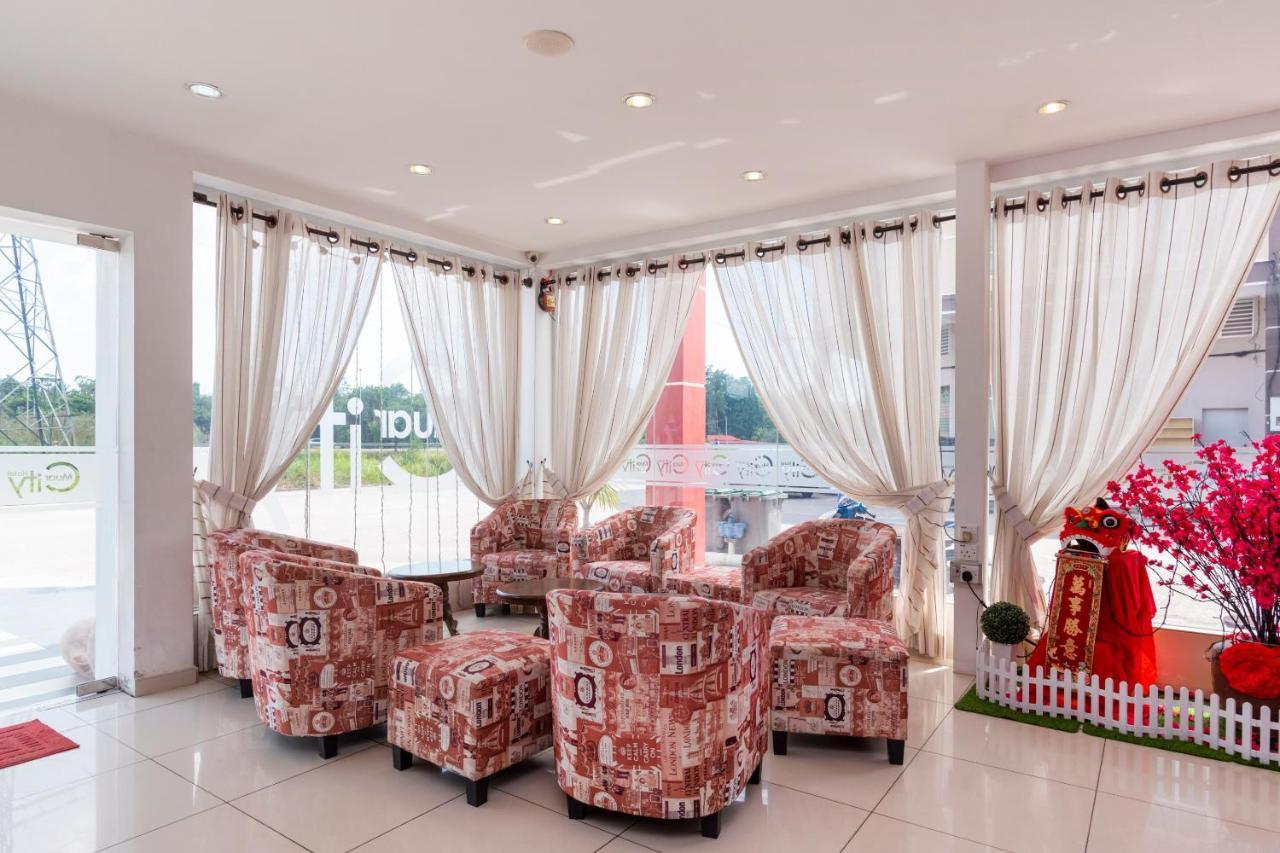 Muar City Hotel Exterior photo